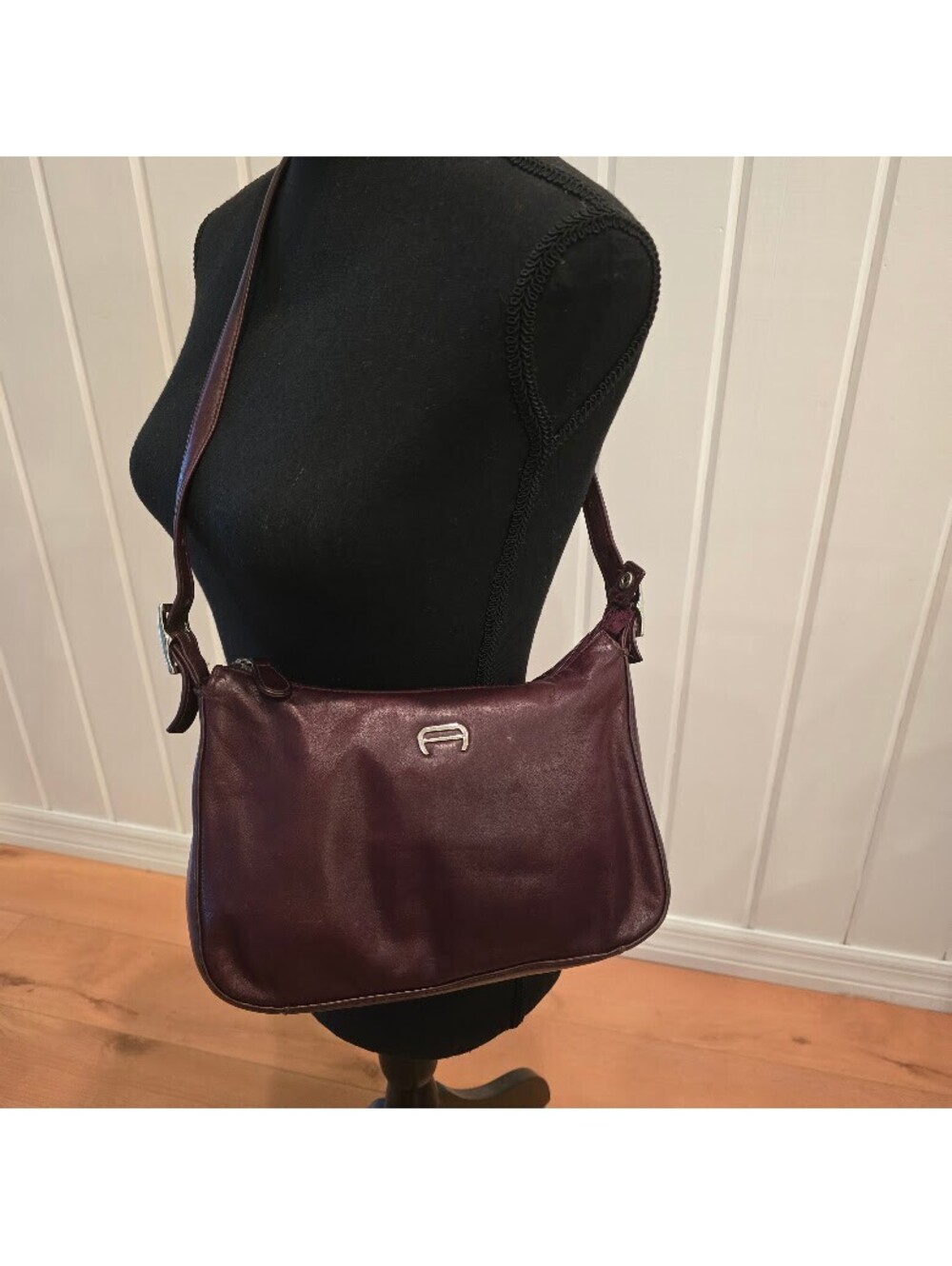 Vintage 70s Etienne Aigner Oxblood Leather Shoulder Bag